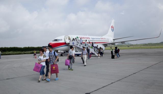 助力通用航空产业综合示范区建设 安顺黄果树机场航站区这样改扩建.jpg